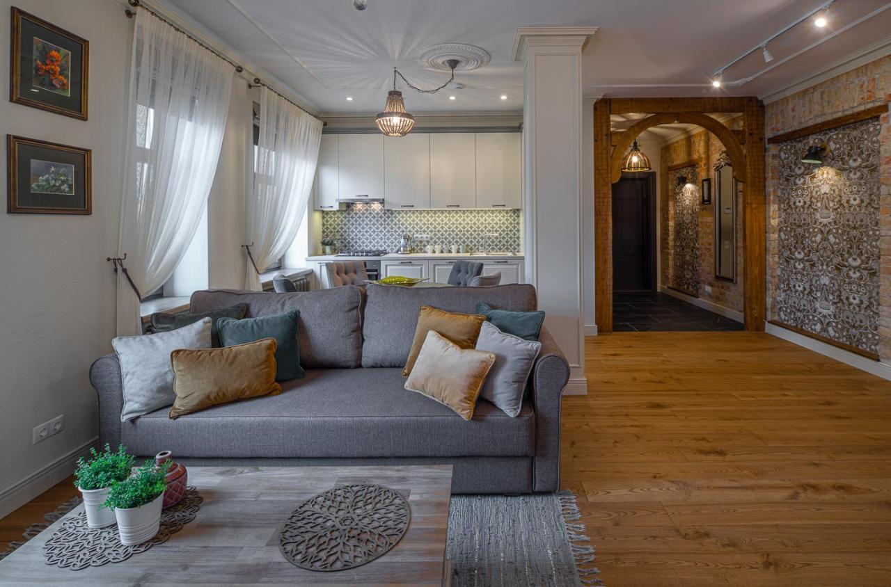 Dzirnavu Residence 2 Bedroom Apartment 리가 외부 사진