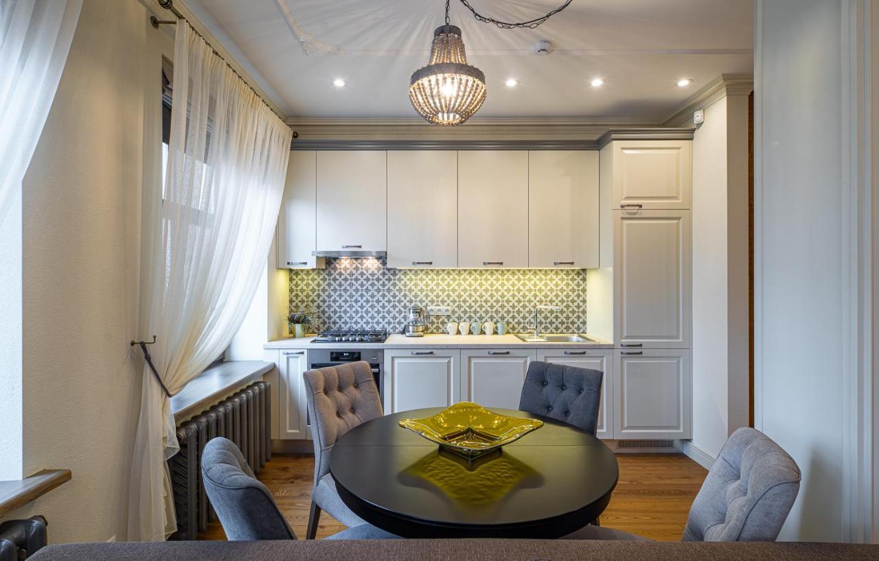 Dzirnavu Residence 2 Bedroom Apartment 리가 외부 사진